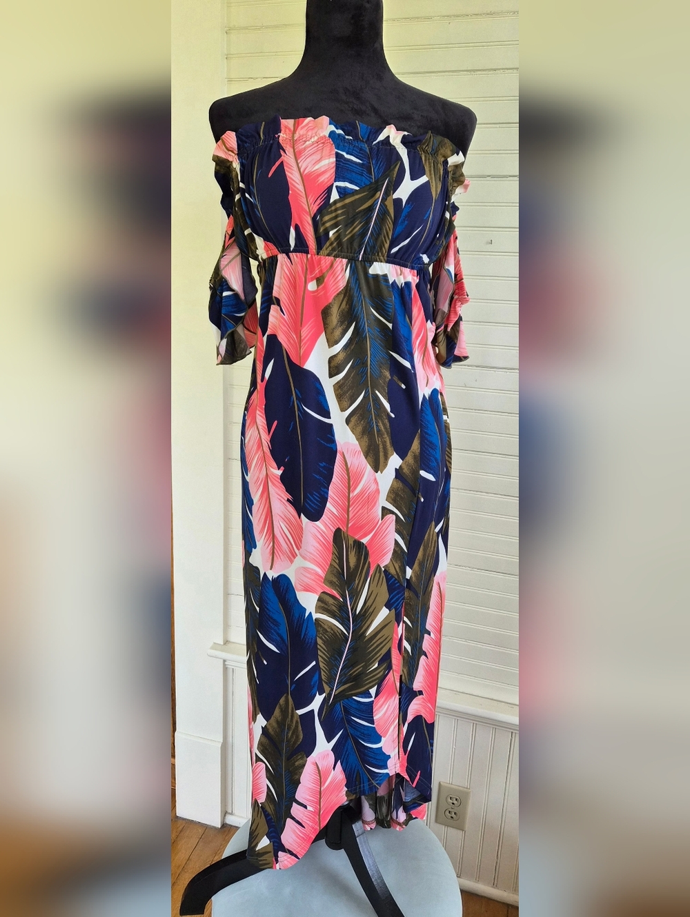 VENUS Off the ShoulderTropical Print Maxi Dress in Pink & Navy w/Front Slit - Picture 5 of 7